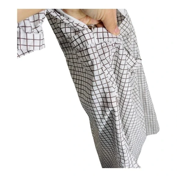 Baum und Pferdgarten
Adalane Puff-Sleeve Dress - Picture 7 of 9